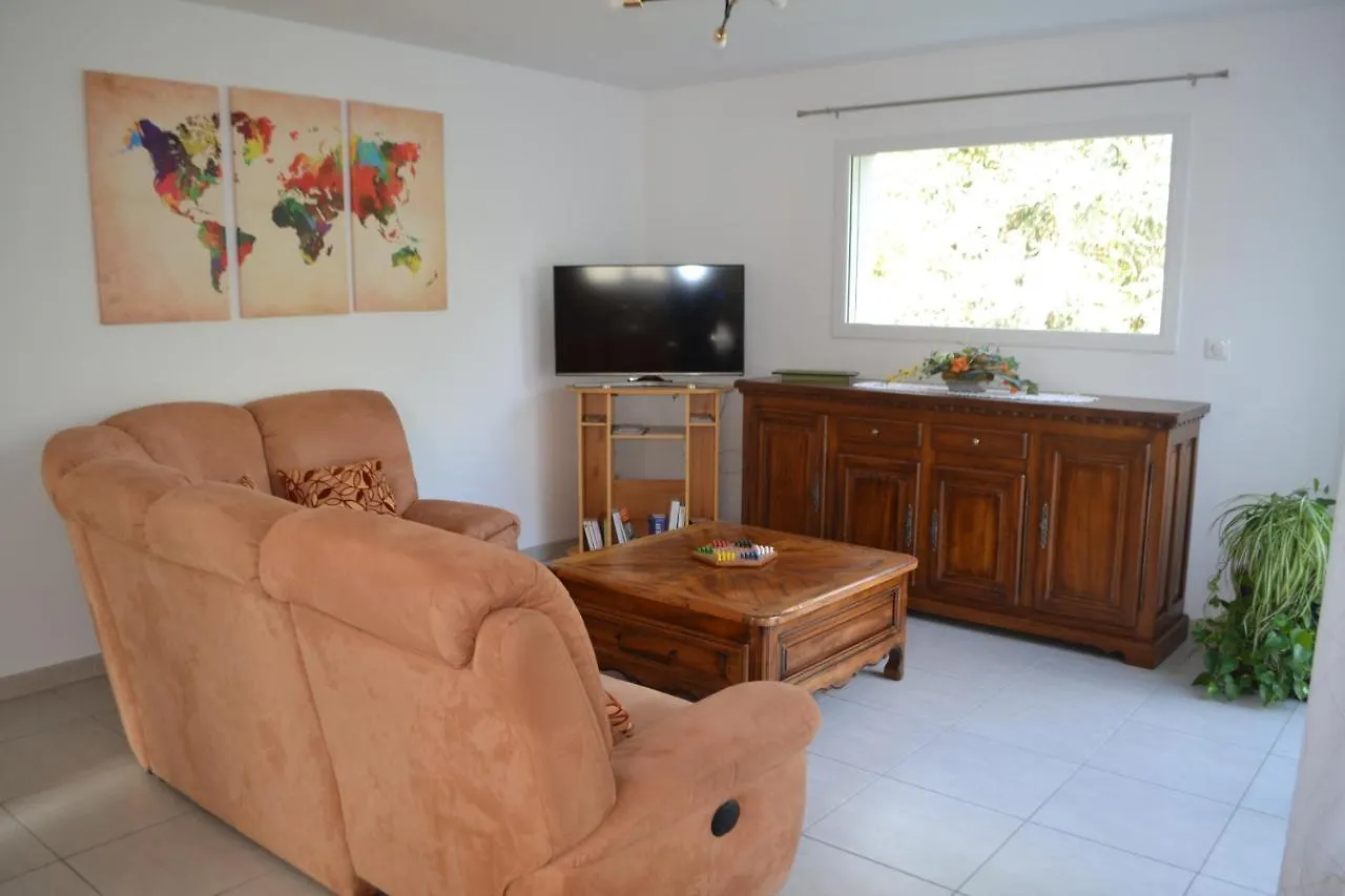 Maison Cosy Tout Confort Dans Un Cadre De Verdure Le Sequestre Hébergement de vacances
