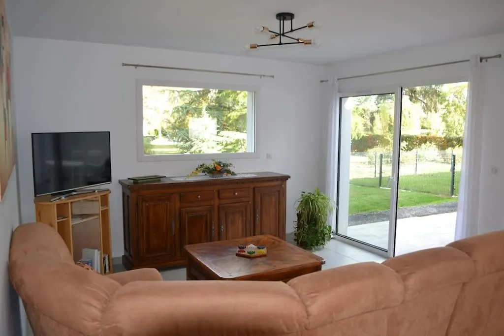 Maison Cosy Tout Confort Dans Un Cadre De Verdure Le Sequestre